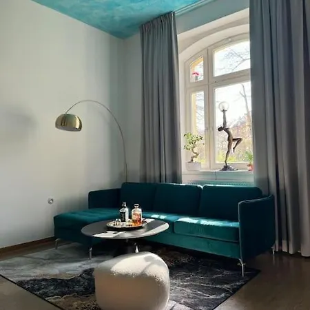 Zentrale Duplex Art & Design Flat: Garten, Bbq, Kino, 160m2