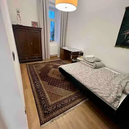 Apartment Zentrale Duplex Art & Design Flat: Garten, Bbq, Kino, 160m2