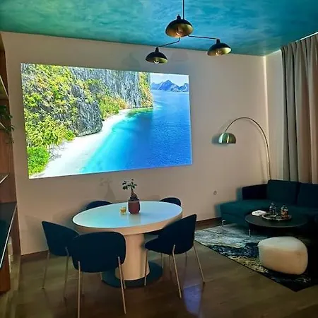 Zentrale Duplex Art & Design Flat: Garten, Bbq, Kino, 160m2 *
