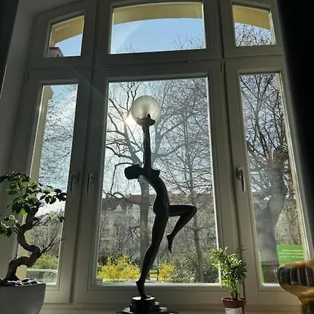 Apartment Zentrale Duplex Art & Design Flat: Garten, Bbq, Kino, 160m2 *